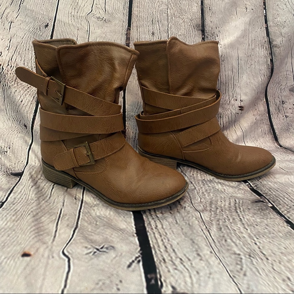 Mossimo supply brown faux leather slouch ankle boots
